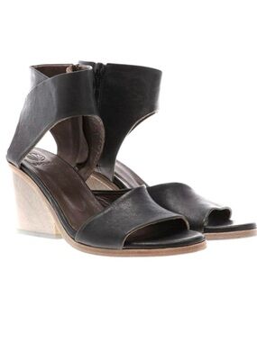 Coclico Black Aster Leather Open Toe Side Zip Ankle Strap Chunky Heel (EU 40)
